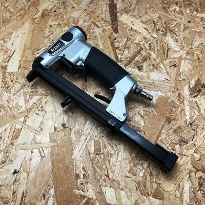 Фото TRUSTY TYI-95/16S пневматический степлер в интернет-магазине ToolHaus.ru