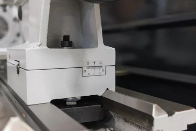Фото Токарно-винторезный станок STALEX CM6241/1000 в интернет-магазине ToolHaus.ru
